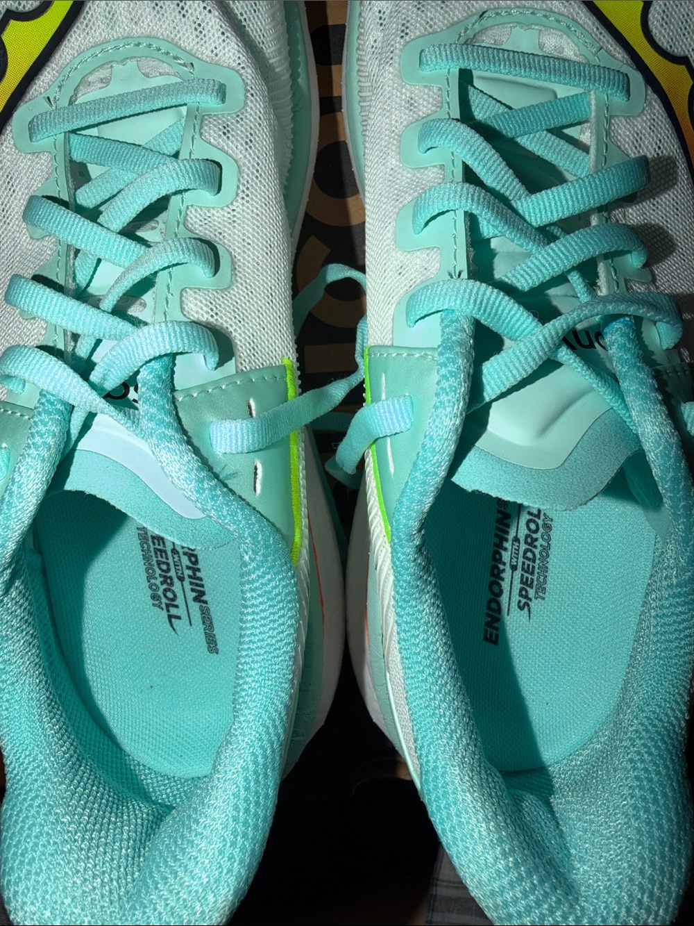 Saucony Women’s White, Aqua & Neon Yellow Running Shoes - Picture 6 of 12